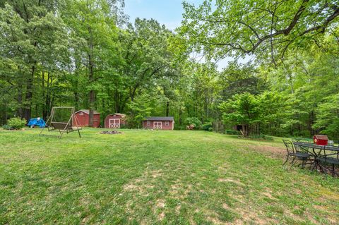Tiny photo for 142 Micklem Ln Ln, Shipman, VA 22971 (MLS # 366107)
