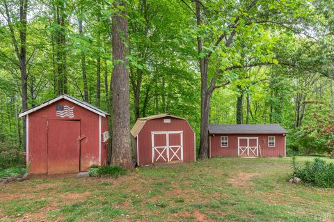 Tiny photo for 142 Micklem Ln Ln, Shipman, VA 22971 (MLS # 366107)
