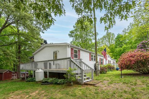 Tiny photo for 142 Micklem Ln Ln, Shipman, VA 22971 (MLS # 366107)