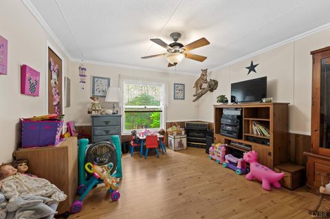 Tiny photo for 142 Micklem Ln Ln, Shipman, VA 22971 (MLS # 366107)