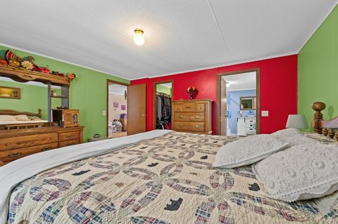 Tiny photo for 142 Micklem Ln Ln, Shipman, VA 22971 (MLS # 366107)