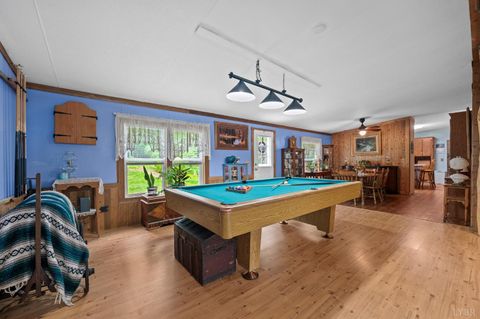 Tiny photo for 142 Micklem Ln Ln, Shipman, VA 22971 (MLS # 366107)