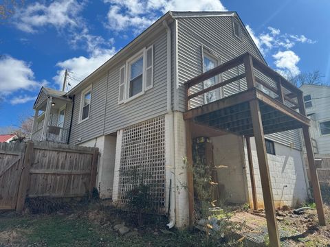 Tiny photo for 400 Arlington Street, Lynchburg, VA 24503 (MLS # 365104)