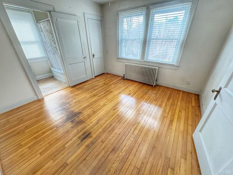 Tiny photo for 400 Arlington Street, Lynchburg, VA 24503 (MLS # 365104)