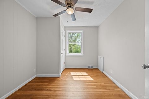 Tiny photo for 4525 Brooklawn Circle, Lynchburg, VA 24502 (MLS # 365698)