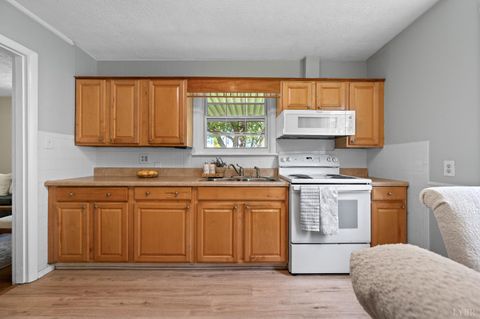 Tiny photo for 4525 Brooklawn Circle, Lynchburg, VA 24502 (MLS # 365698)