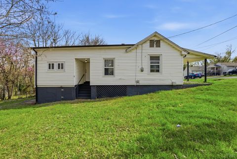 Tiny photo for 2207 Craig Street, Lynchburg, VA 24501 (MLS # 364765)