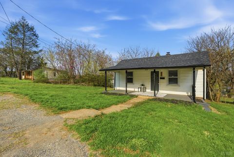 Tiny photo for 2207 Craig Street, Lynchburg, VA 24501 (MLS # 364765)