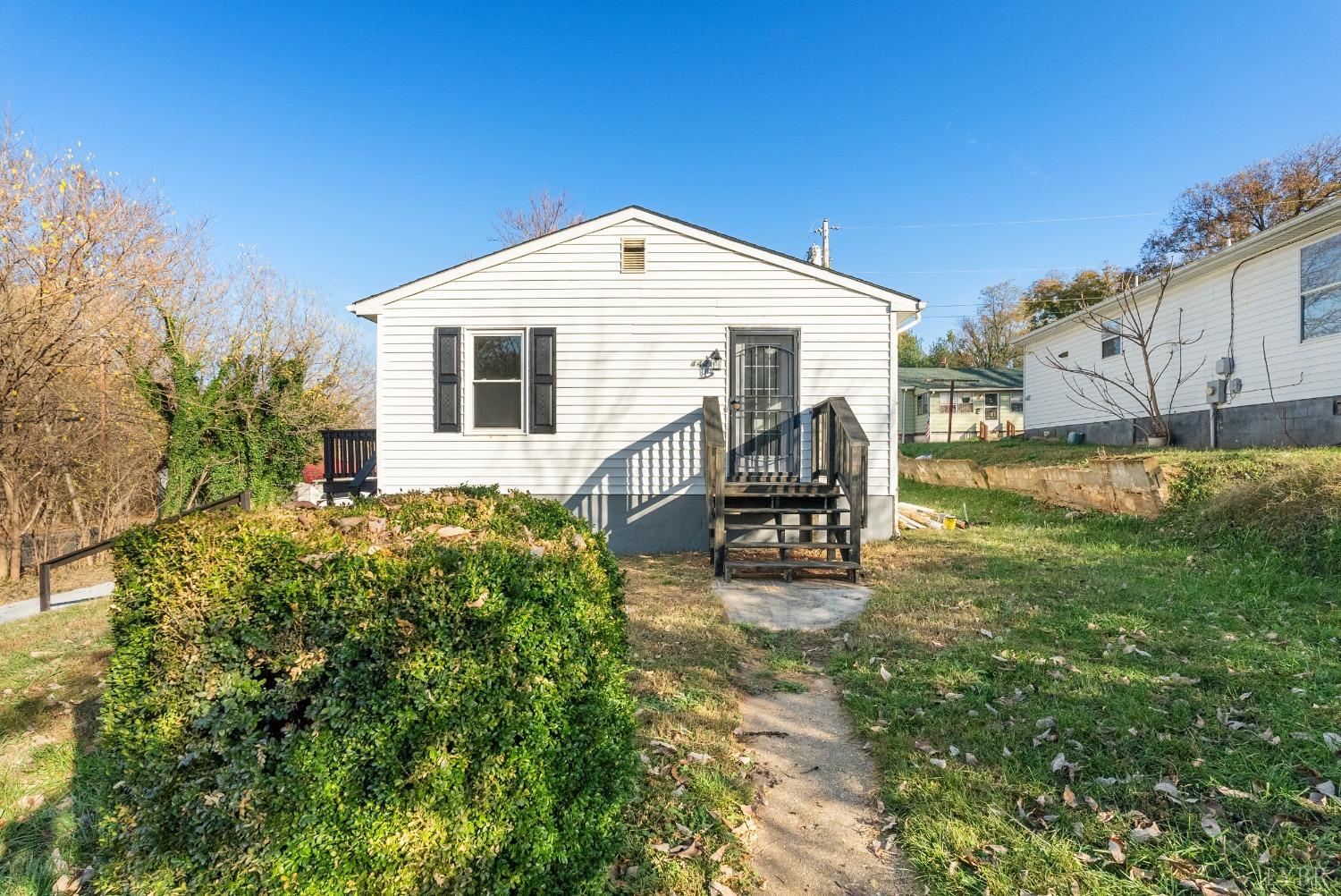 442 W King Street, Bedford, Virginia image 19