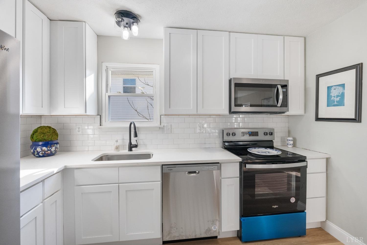 442 W King Street, Bedford, Virginia image 7