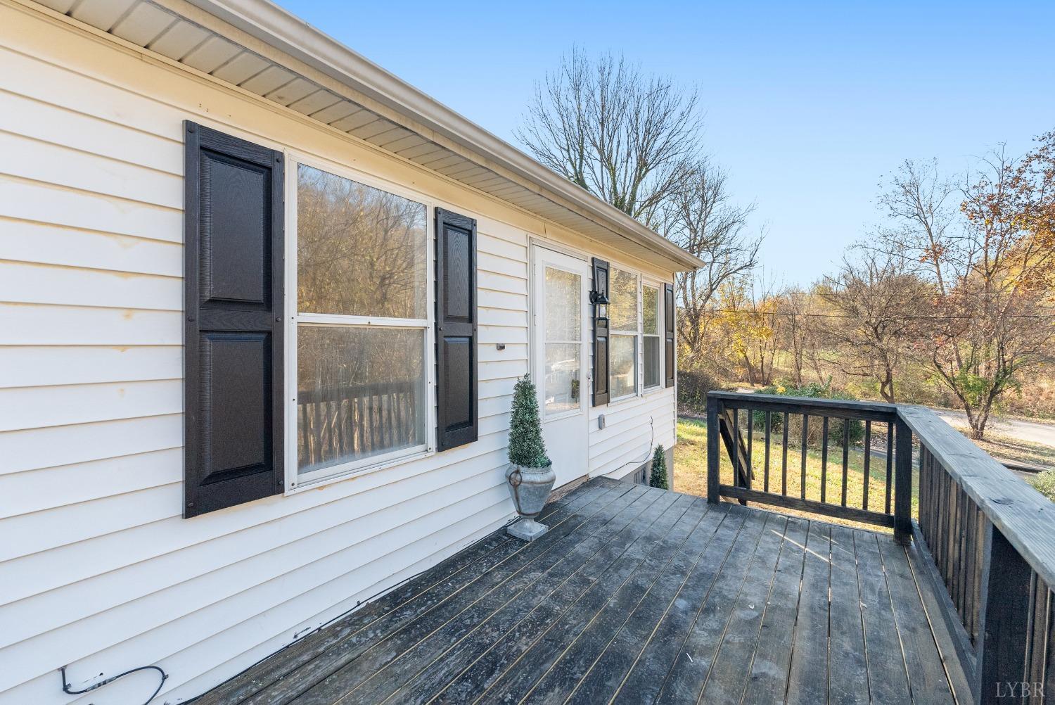 442 W King Street, Bedford, Virginia image 18