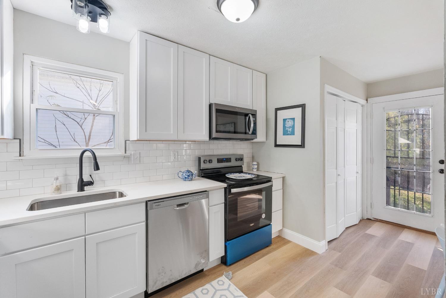 442 W King Street, Bedford, Virginia image 6