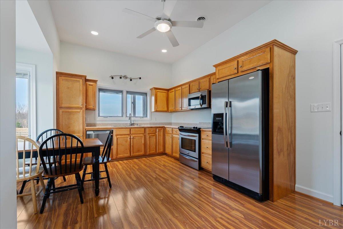 1433 Piney Mountain Road, Appomattox, Virginia image 3