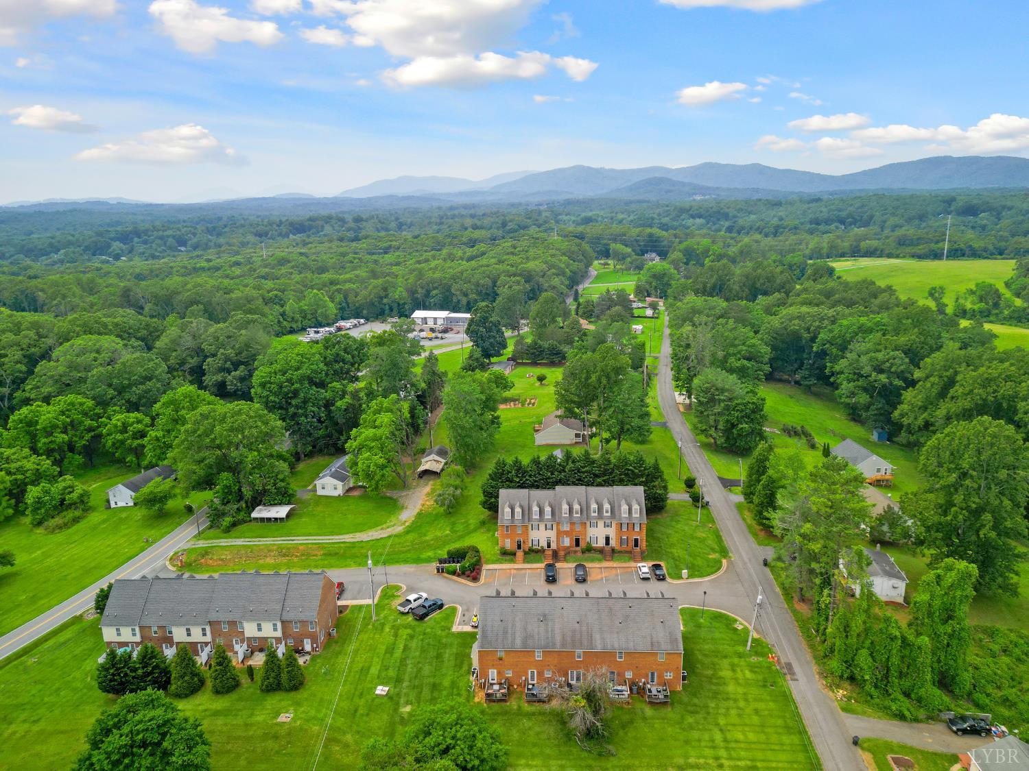 824 Wiggington Road #303, Lynchburg, Virginia image 2