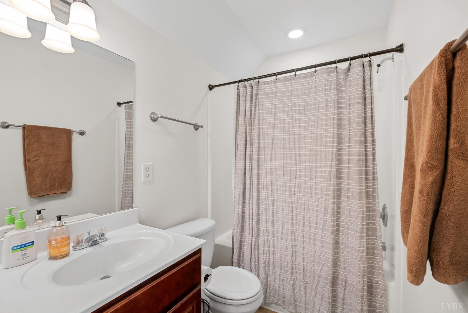 824 Wiggington Road #303, Lynchburg, Virginia image 26