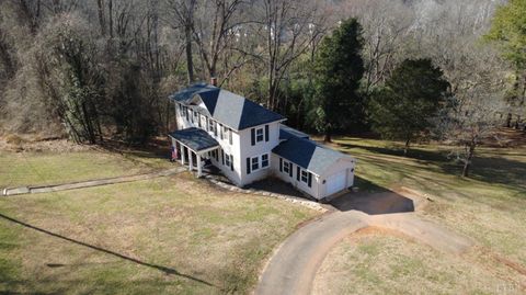 Tiny photo for 525 Monticello Avenue, Lynchburg, VA 24501 (MLS # 364157)