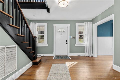 Tiny photo for 525 Monticello Avenue, Lynchburg, VA 24501 (MLS # 364157)