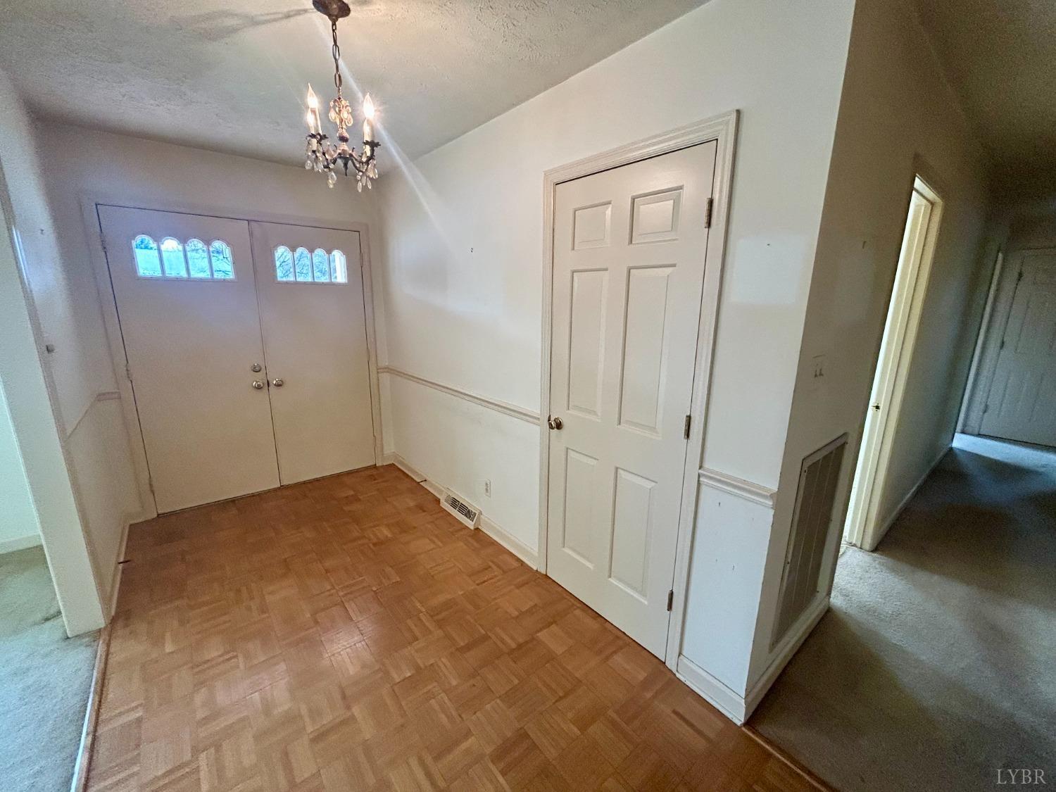 123 Lafayette Place, Forest, Virginia image 2