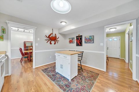 Tiny photo for 419 Rebecca Lane, Salem, VA 24153 (MLS # 364580)