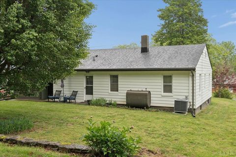 Tiny photo for 720 Vine Street, Bedford, VA 24523 (MLS # 366425)