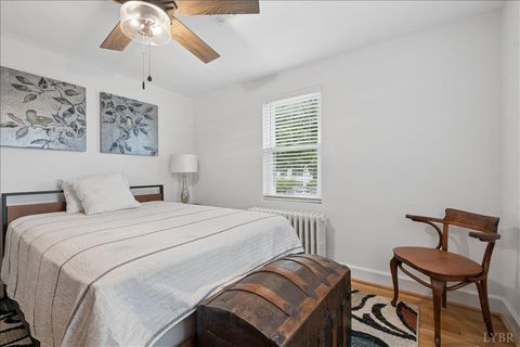 Tiny photo for 720 Vine Street, Bedford, VA 24523 (MLS # 366425)