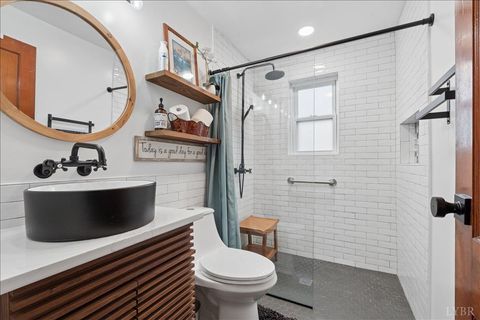 Tiny photo for 720 Vine Street, Bedford, VA 24523 (MLS # 366425)