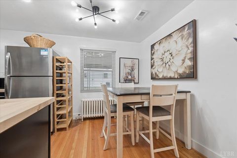 Tiny photo for 720 Vine Street, Bedford, VA 24523 (MLS # 366425)