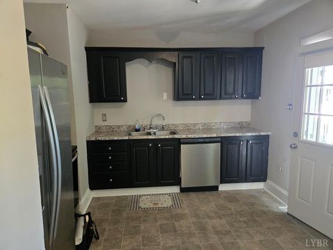 Tiny photo for 1546 Cumberland Road, Farmville, VA 23901 (MLS # 362063)