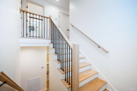 Tiny photo for 526 Essex Street, Lynchburg, VA 24504 (MLS # 365338)