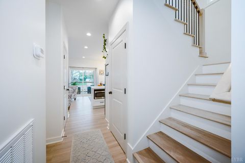 Tiny photo for 526 Essex Street, Lynchburg, VA 24504 (MLS # 365338)