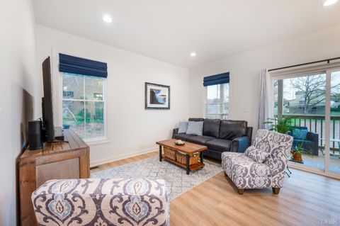 Tiny photo for 526 Essex Street, Lynchburg, VA 24504 (MLS # 365338)