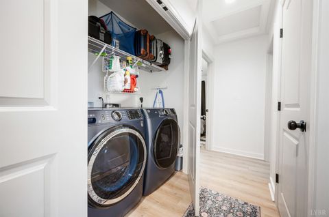 Tiny photo for 526 Essex Street, Lynchburg, VA 24504 (MLS # 365338)