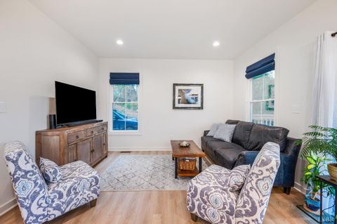 Tiny photo for 526 Essex Street, Lynchburg, VA 24504 (MLS # 365338)