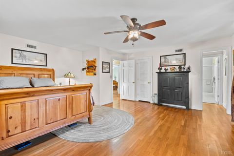 Tiny photo for 1921 Tabby Ln Ln, Altavista, VA 24517 (MLS # 364865)