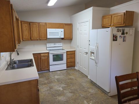 Tiny photo for 102 Springvale Drive, Lynchburg, VA 24502 (MLS # 362546)