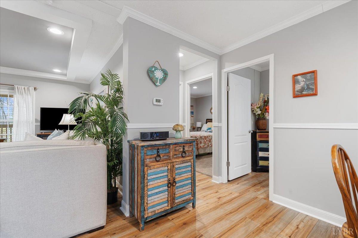 305 Snug Harbor Trail, Moneta, Virginia image 14