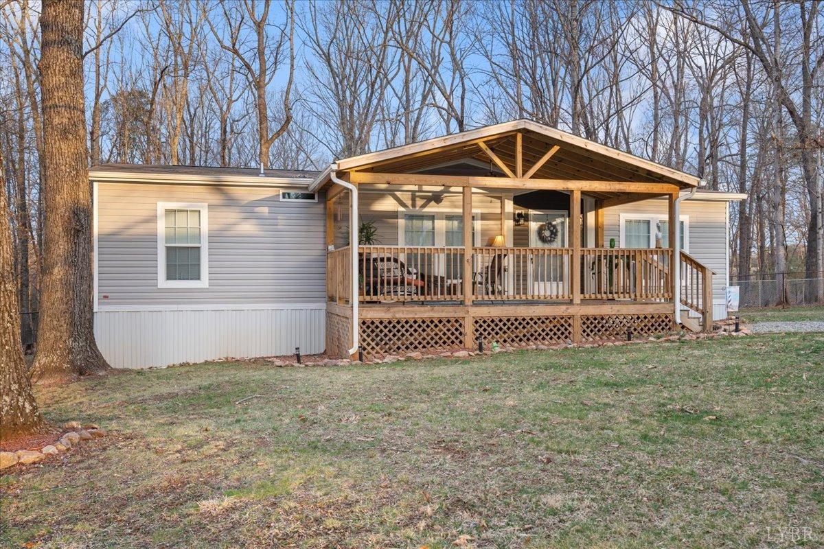305 Snug Harbor Trail, Moneta, Virginia image 39
