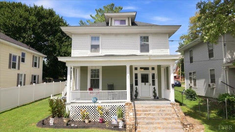 Homes For Sale - 320 Yeardley Avenue<br/> Lynchburg, VA 24501