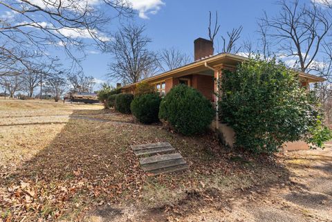 Tiny photo for 2134 Woodcrest Drive, Lynchburg, VA 24503 (MLS # 363707)