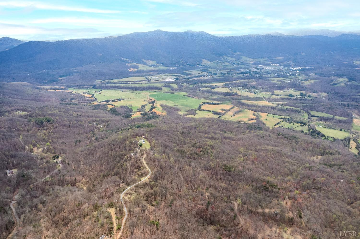 Murray Hollow Road, Thaxton, Virginia image 10