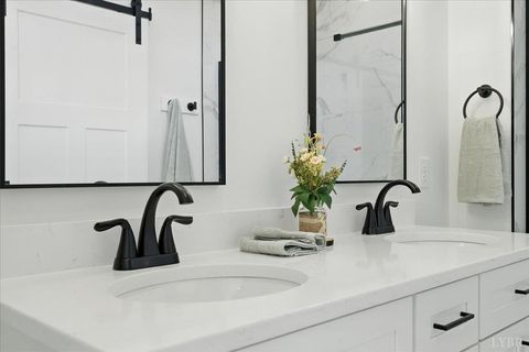 Tiny photo for 196 Kentmoor Farm Road, Madison Heights, VA 24572 (MLS # 363591)