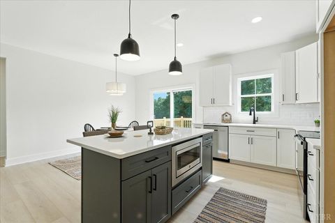 Tiny photo for 196 Kentmoor Farm Road, Madison Heights, VA 24572 (MLS # 363591)