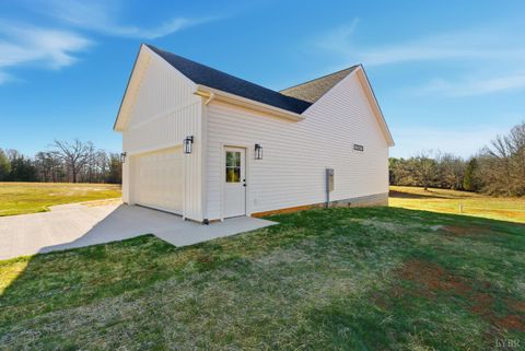 Tiny photo for 196 Kentmoor Farm Road, Madison Heights, VA 24572 (MLS # 363591)