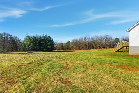 Tiny photo for 196 Kentmoor Farm Road, Madison Heights, VA 24572 (MLS # 363591)