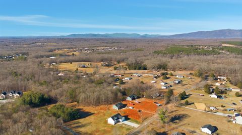 Tiny photo for 196 Kentmoor Farm Road, Madison Heights, VA 24572 (MLS # 363591)