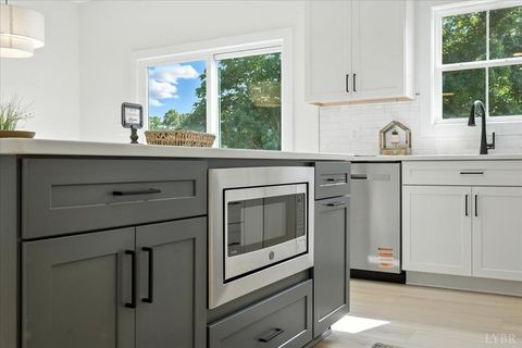 Tiny photo for 196 Kentmoor Farm Road, Madison Heights, VA 24572 (MLS # 363591)