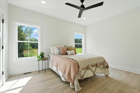 Tiny photo for 196 Kentmoor Farm Road, Madison Heights, VA 24572 (MLS # 363591)