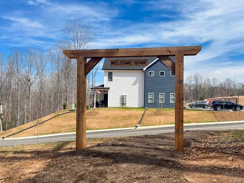 Tiny photo for 110 Aaron Place #606, Lynchburg, VA 24502 (MLS # 365494)