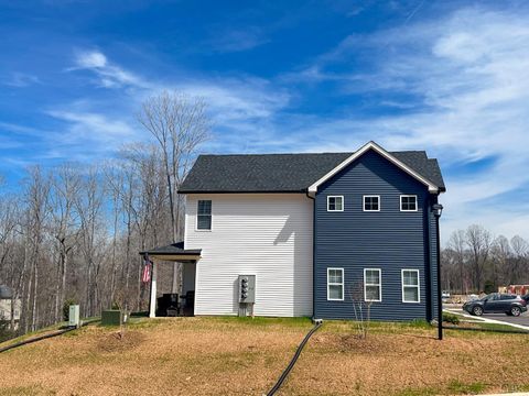 Tiny photo for 110 Aaron Place #606, Lynchburg, VA 24502 (MLS # 365494)