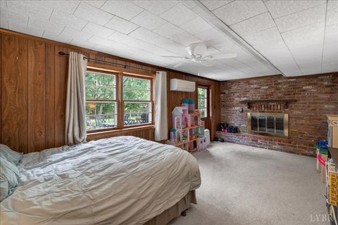 Tiny photo for 2236 Taylor Farm Road, Lynchburg, VA 24503 (MLS # 366405)
